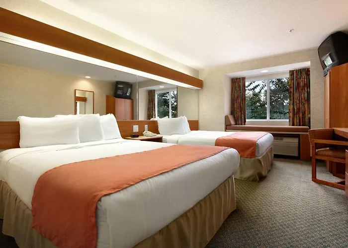 Microtel Inn & Suites By Wyndham Brunswick
